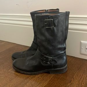 Frye Veronica Short Boot Size 9